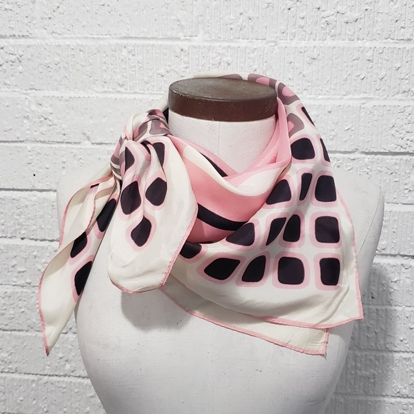 Vintage Accessories - Sale Stunning vintage square scarf